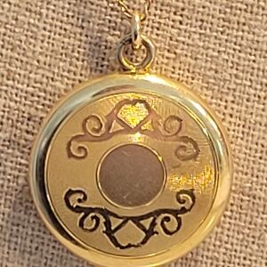 Vintage 1/20 12K Gold Locket Pendant Necklace,18"